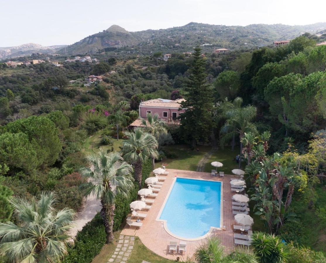 Agriturismo Villa Luca SantʼAgata di Militello Екстериор снимка