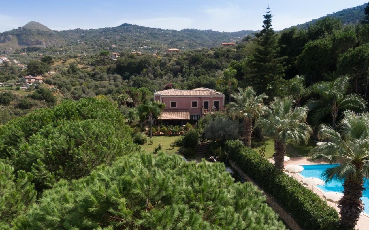 Agriturismo Villa Luca SantʼAgata di Militello Екстериор снимка